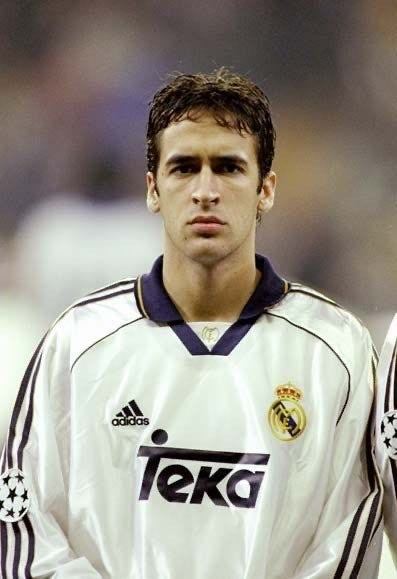 Real Madrid 1998/2000 Home Retro Jersey